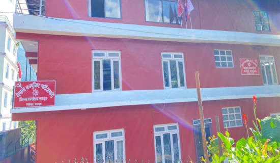 लमजुङमा एमाले महाधिवेशन प्रतिनिधि छानिन रस्साकस्सी