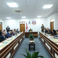 राष्ट्रपतिसमक्ष चार राजदूतद्वारा ओहोदाको प्रमाणपत्र पेस