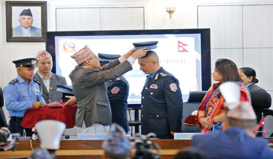 आइजिपी कार्कीलाई दर्ज्यानी चिह्न