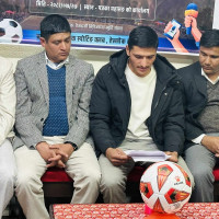 पाखो बारीमै झुल्यो धान