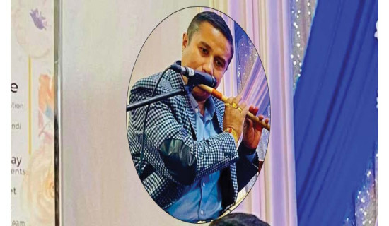 बाँसुरीवादनमा पोख्त ढुङ्गेल