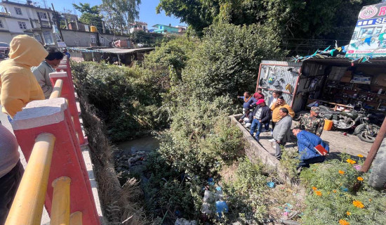 गुल्मीमा एमालेको प्रदर्शनसहितको जनसभा
