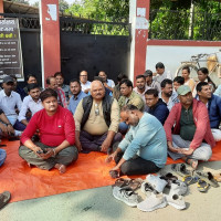 करदाता सेवा कार्यालय सार्ने निर्णयको विरोधमा उद्योगी व्यवसायीको धर्ना