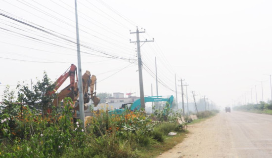 विद्युत प्रसारण लाइन विस्तारमा कोहलपुरका स्थानीयको अवरोध