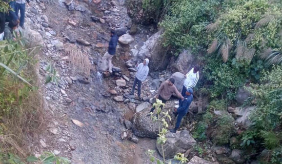 तम्घासमा सुनचाँदी व्यवसायीलाई कर शिक्षा