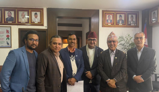 औषधी आयातमा देखिएका समस्या समाधान गर्न अर्थमन्त्री खनाललाई मियानको ध्यानाकर्षण