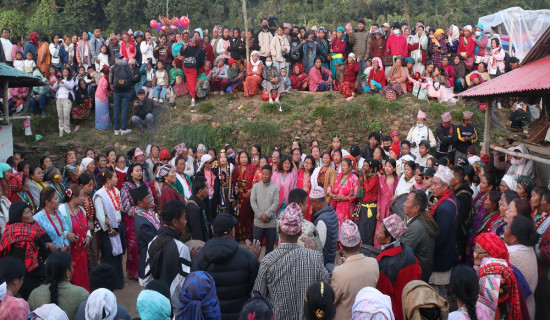 खाल्सामा वाढाङ्मीको रौनाक (फोटो फिचर)