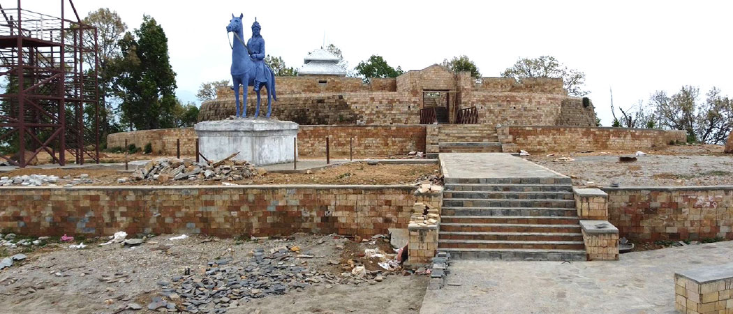 आकर्षणको केन्द्र बन्दै उदयपुरगढी