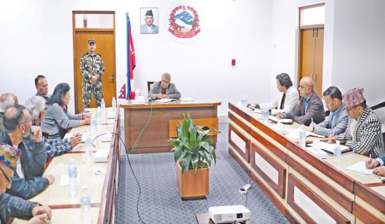 पर्यटक भित्र्याउने लक्ष्य भेट्न मुस्किल