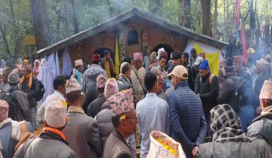 वाशुलिङ शक्तिपीठमा भक्तजनको घुइँचो : दर्शन गरे मनोकामना पूरा हुने विश्वास