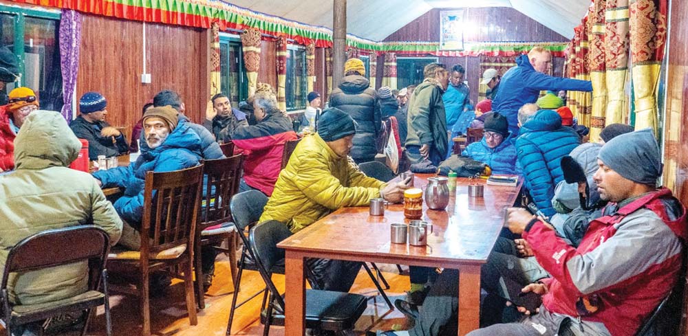 साम्दोका होटेलमा पर्यटकको चाप