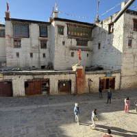 शान्ति सुरक्षा विशेष प्राथमिकतामाः प्रजिअ गैह्रे