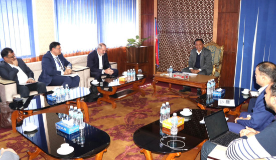 ट्रलीबस सञ्चालनमा सहयोग गर्न आग्रह