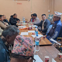 मुख्यमन्त्री सिंह र एसडिसीका डेपुटी चिफ अफ मिसन मेयरबिच भेट