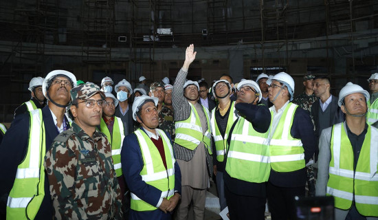 सभामुखद्वारा निर्माणाधीन संसद् भवनको अवलोकन