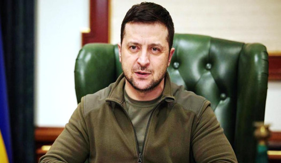 युक्रेनका राष्ट्रपति जेलेन्स्की बढ्दो राजनीतिक र सैन्य दबाबबिच सङ्कटको घेरामा