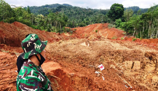 इन्डोनेसियामा पहिरो जाँदा १० को मृत्यु, १८ जना बेपत्ता