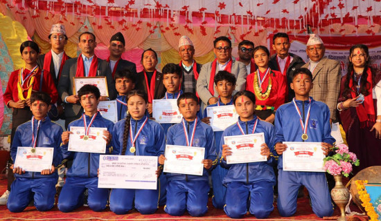 स्याङ्जाका बालबालिकाले घन्काए पञ्चेबाजा