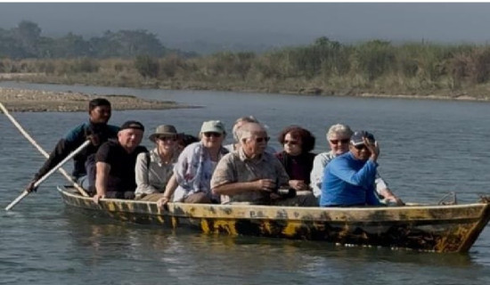 पर्यटकलाई लक्षित गरी राप्तीमा नौका विहारका लागि नयाँ रुट सञ्चालन