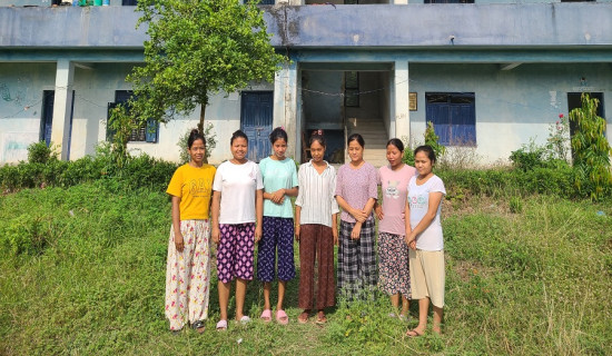 छात्रवृत्ति नपाउँदा मुक्त कमलरीको पढाइ सङ्कटमा