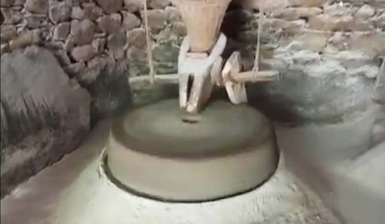 लोप हुँदै पानीघट्ट