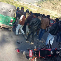 पर्यटकको पर्खाइमा धुर्कोटको विचित्र गुफा