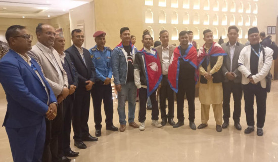 जेनजी रुपन्देही नेपालका युवासँग गृहमन्त्रीको भेट