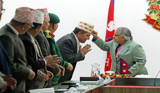 मुख्यसचिव एकनारायण अर्यालको बिदाइ