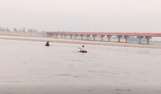 महाकाली नदीमा डुबेर एक युवक बेपत्ता, खोजी कार्य जारी