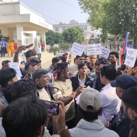 भारतमा नयाँ श्रम संहिताविरुद्ध हजारौँ श्रमिकको देशव्यापी प्रदर्शन