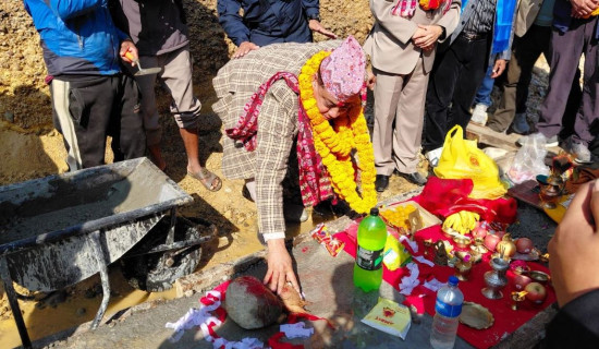 सबै सडक पक्की बनाउँछौँ