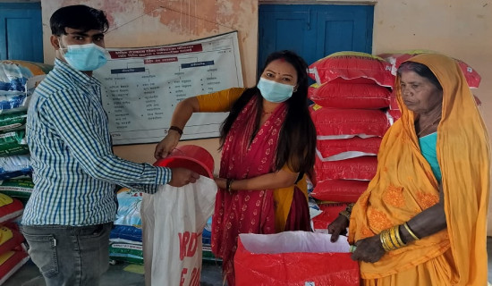 अनुदानमा किसानलाई गहुँको बिउ