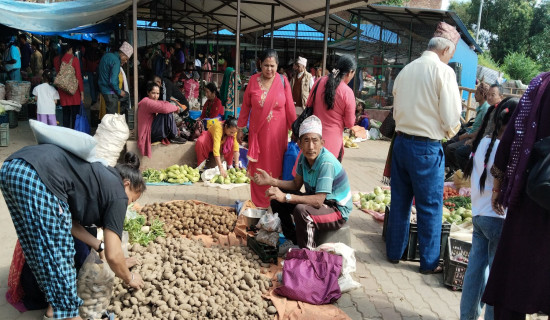 तरकारी र दालको मूूल्य आकाशियो