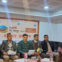 फ्रान्सले स्वैच्छिक सैन्य सेवा पुनः स्थापना गर्ने घोषणा गर्दै म्याक्रोन