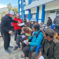 नेपालगन्जमा प्रहरीद्वारा पेस्तोल र गोली बरामद