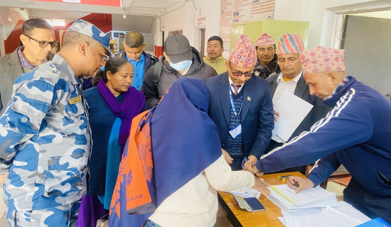 गुल्मी प्रशासनमा सेवा प्रवाहलाई सहज बनाइदै