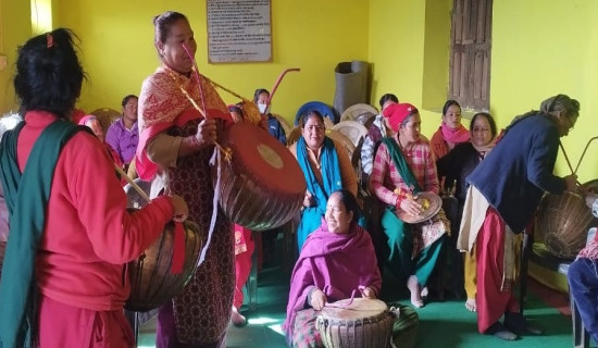 भन्ज्याङ बजारमा आगलागी हुँदा ५० लाख बढीको क्षति