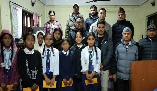 खाजा खर्च कटाएर छात्रछात्रालाई छात्रवृत्ति