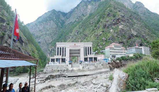 सामान अझै अलपत्र अर्बौं राजस्व प्रभावित