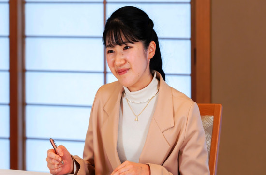 राजकुमारी आइकोको लोकप्रियतासँगै उत्तराधिकार सुधारको दबाब