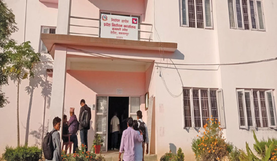 थपिए दुई लाख नयाँ मतदाता