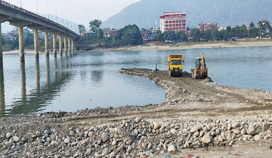 नारायणीमा पुल  निर्माण सुरु