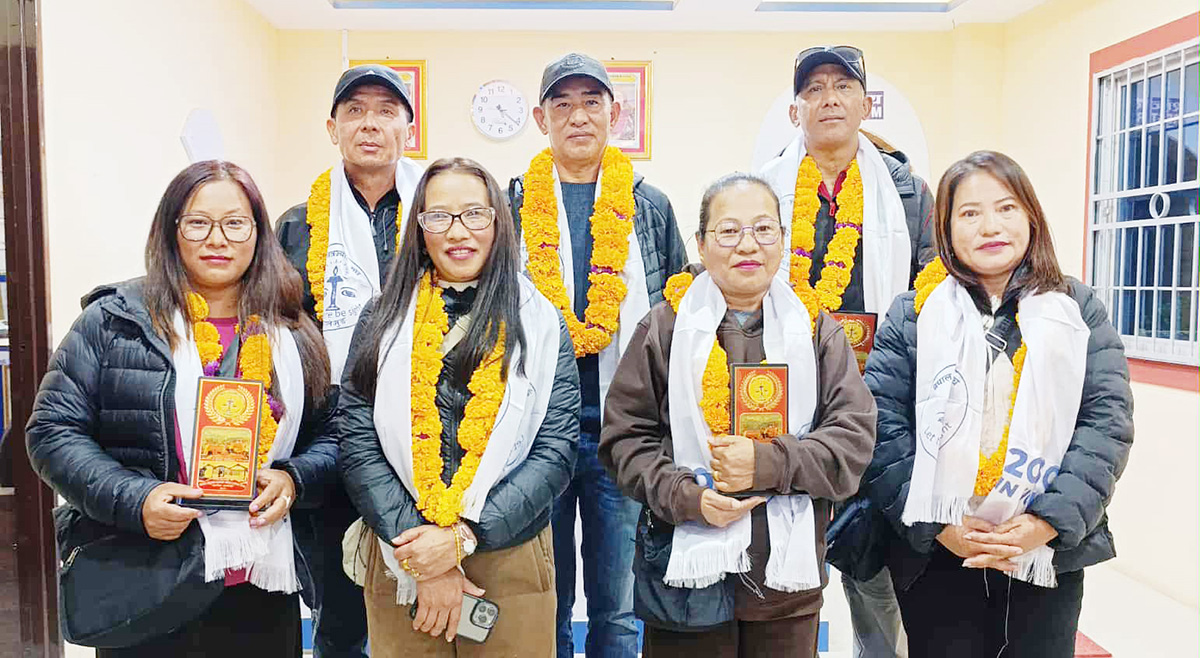 आँखा उपचार केन्द्रलाई सहयोग