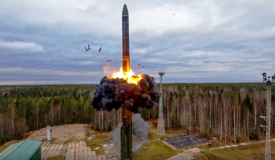 रुस र अमेरिकाद्वारा आणविक परीक्षण पुनः सुरु गर्ने चेतावनीले बढ्यो चिन्ता