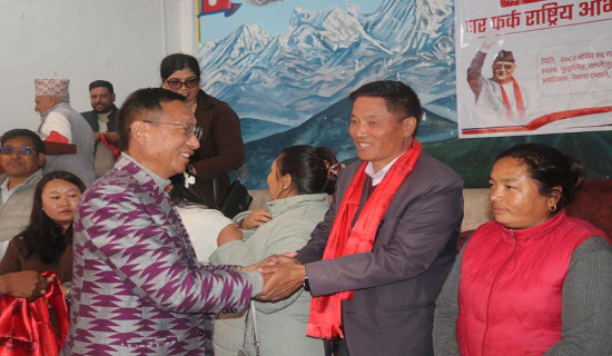 जिल्ला समन्वय समिति प्रमुख लामा एमालेमा प्रवेश