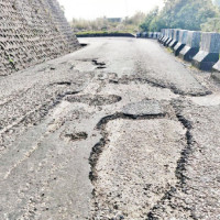 बस सेवा पाएपछि स्थानीय हर्षित