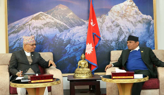 राष्ट्रियसभाका अध्यक्षसँग मन्त्री खनाल र सिन्हाको भेट