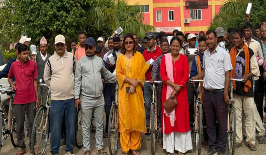 बिनाशुल्क काम गर्छन् भलमनसा