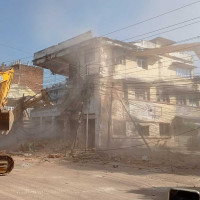 वैशाख पहिलो साता छिचोलिँदै नागढुङ्गा सुरुङमार्ग