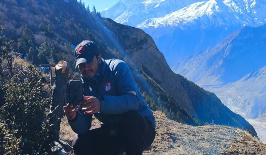 स्काभेटर चालकको करेन्ट लागेर मृत्यु : क्षतिपूर्तिको माग गर्दै सडक अवरुद्ध